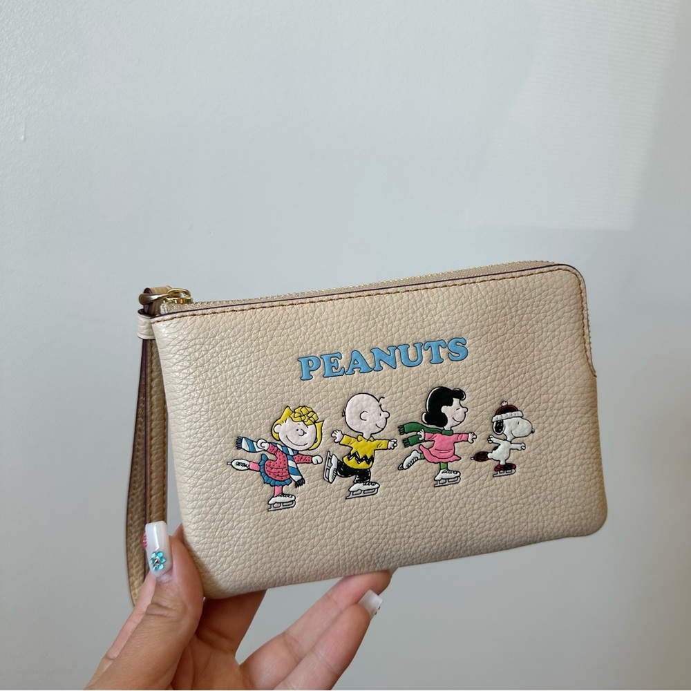 Coach X Peanuts Wallet Wristlet